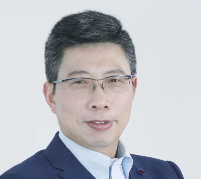 吴小华